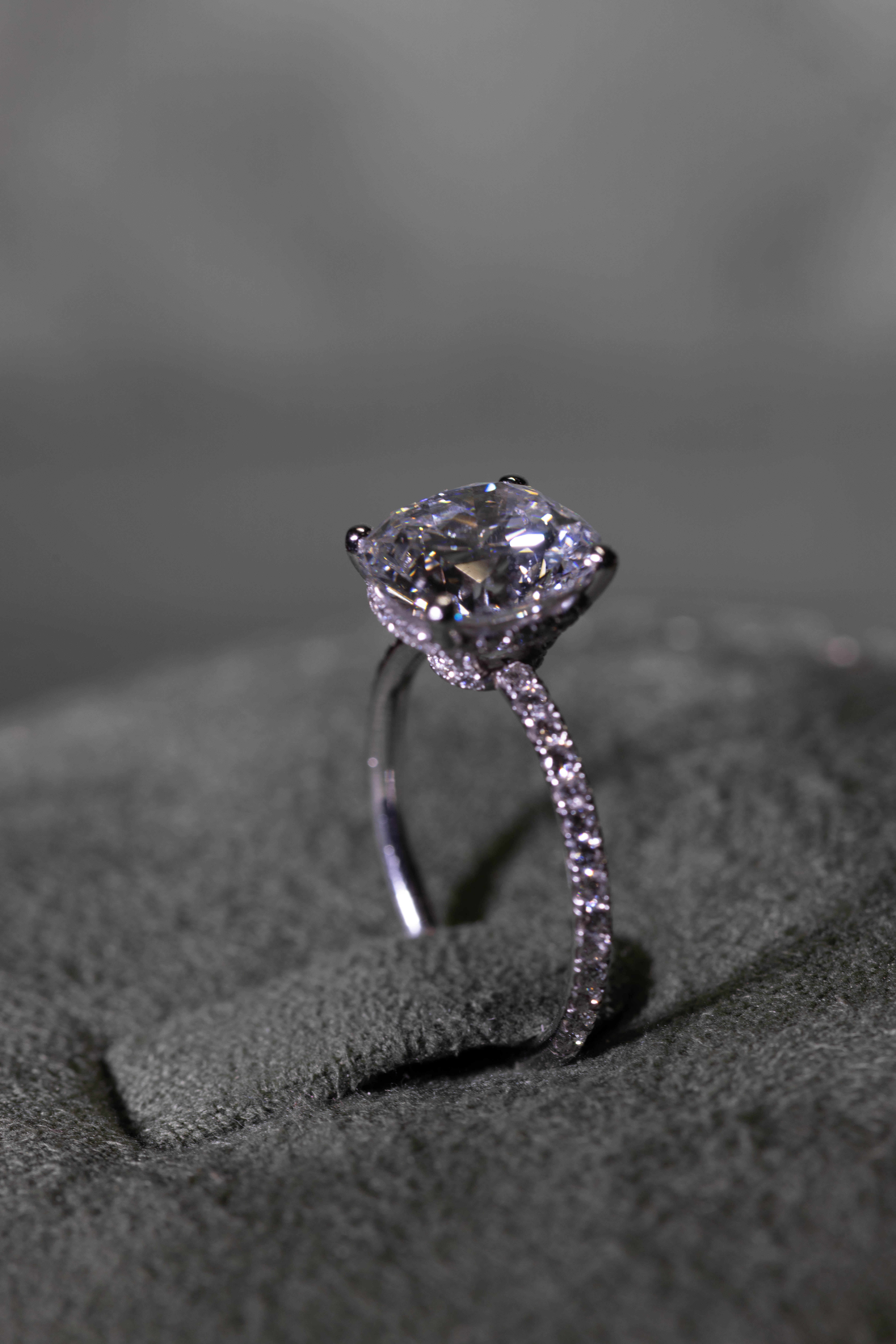 Diamond ring